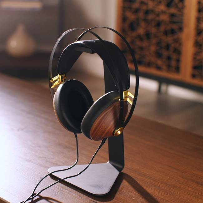 Meze Audio 99 Classics (Walnut/Gold) Over-ear wired headphones